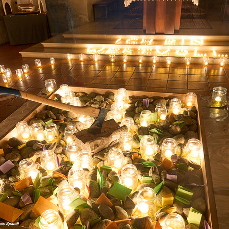 (C)FotoLois.com, Alois Spandl. 'Nacht der 1000 Lichter' in der Pfarrkirche Wieselburg, Do 31. Oktober 2024.