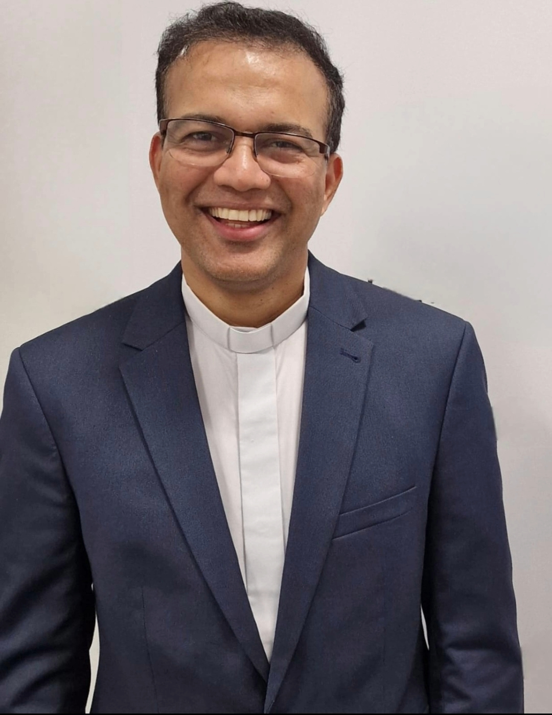Porträtfoto von Kaplan Melwin Rosario